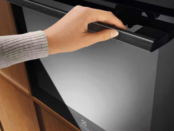 Electrolux pećnica LOE8P38Z