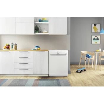 Indesit mašina za suđe D2F HK26