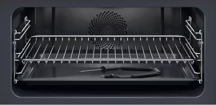 Electrolux ugradbena pećnica LVL8E09Z